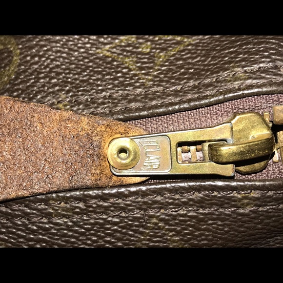 Vintage Pre-1980 Louis Vuitton Speedy 30. - Picture 7 of 16